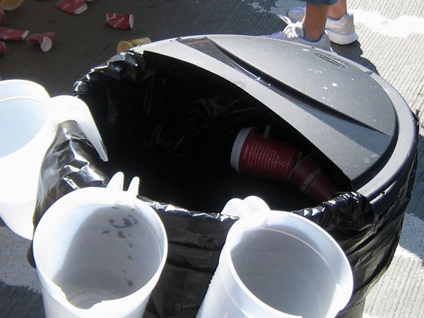 marathon-volunteer-2