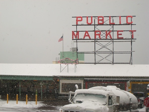 pike-market-winter