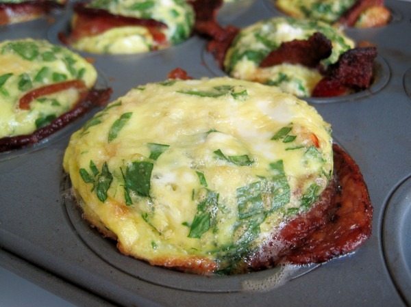 bacon-cupcake-egg-cooked