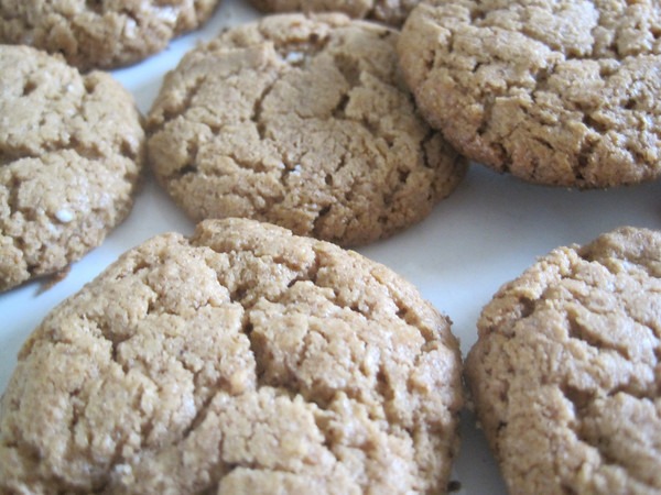 almond-butter-cookies